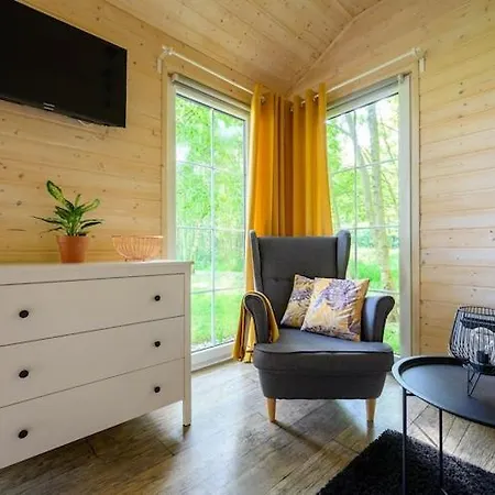 Comfortable No 3b With A Fireplace