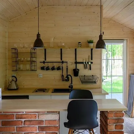 Comfortable No 3b With A Fireplace *
