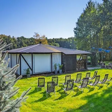 Comfortable No 3b With A Fireplace *